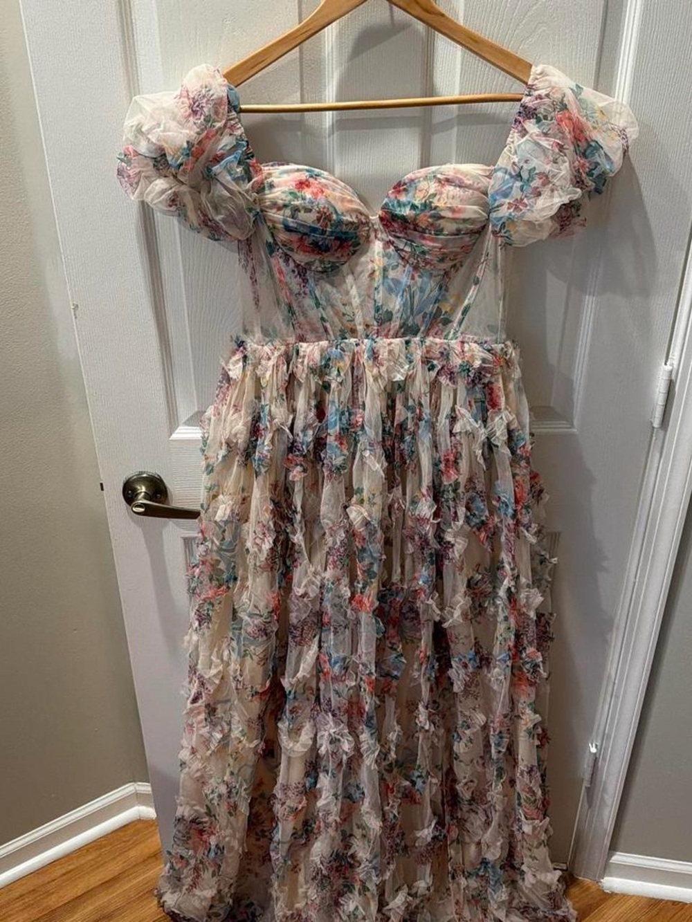 Floral Puff-Sleeve Tiered Maxi Dress in Cream Floral